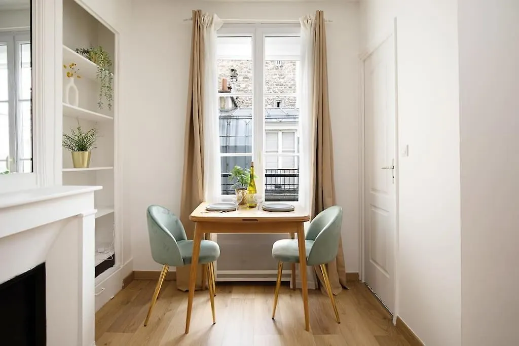 Eiffel Tour Appartement Paris 0*,